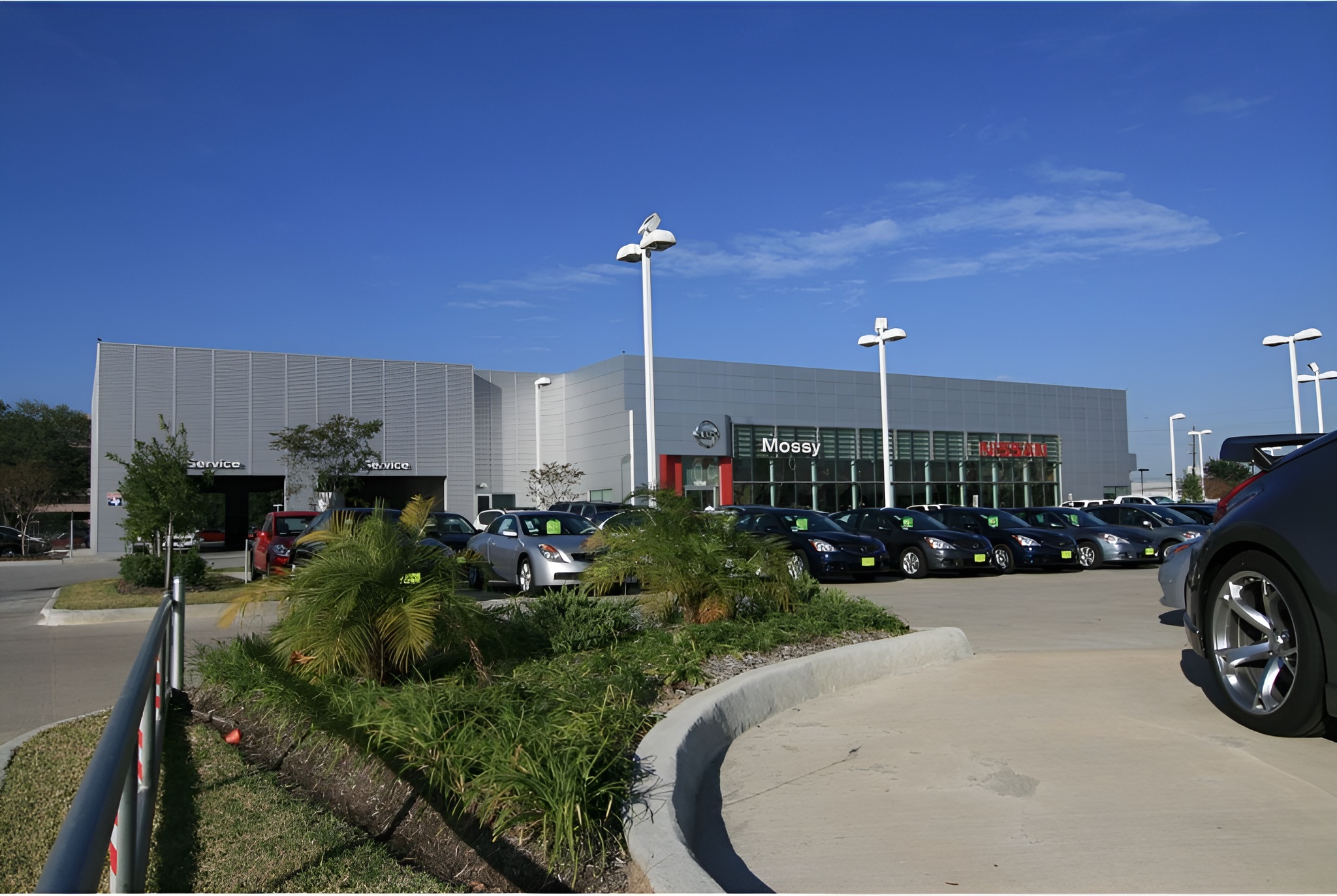 Mossy-Nissan Mossy Nissan full building